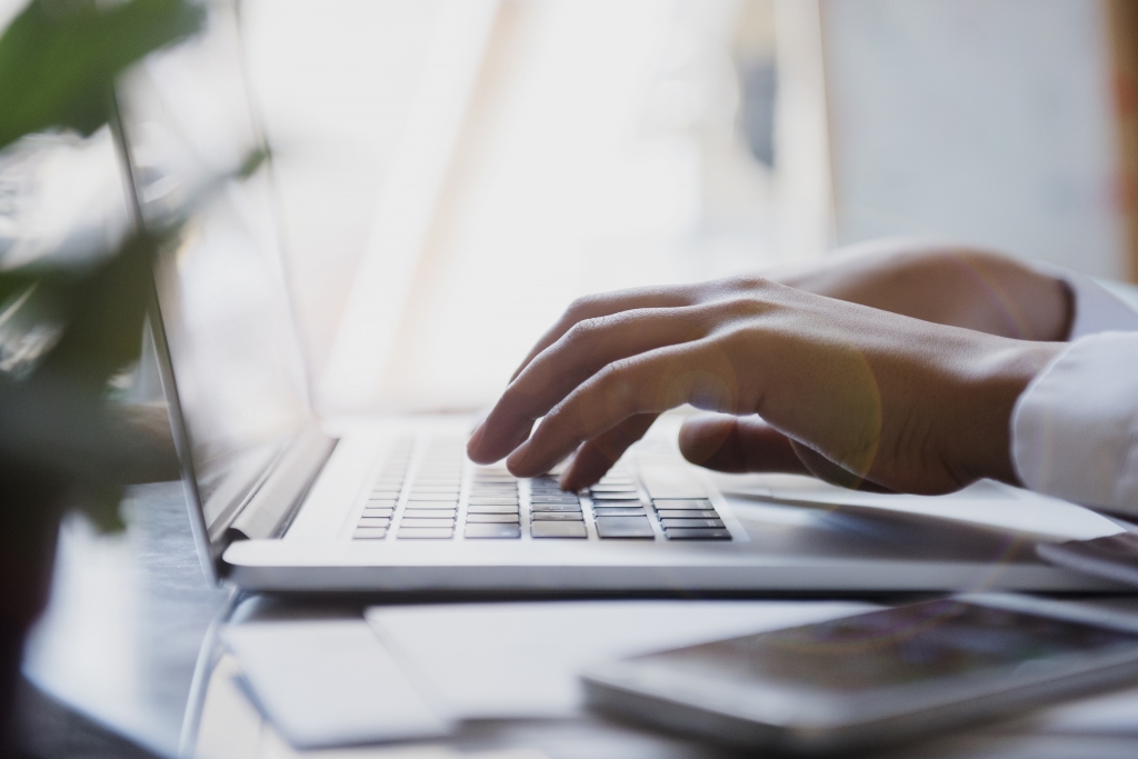 How to Craft the Perfect Social Media Caption