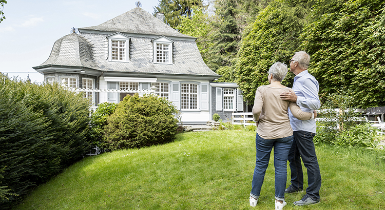 Is It Time To Sell Your Second Home? | MyKCM